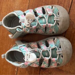 Keens toddler size 10